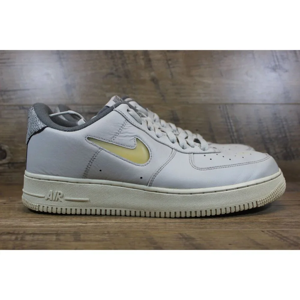 Nike Air Force 1 '07 LX men's‎ bone grey vanilla low top lace up sneakers 10.5